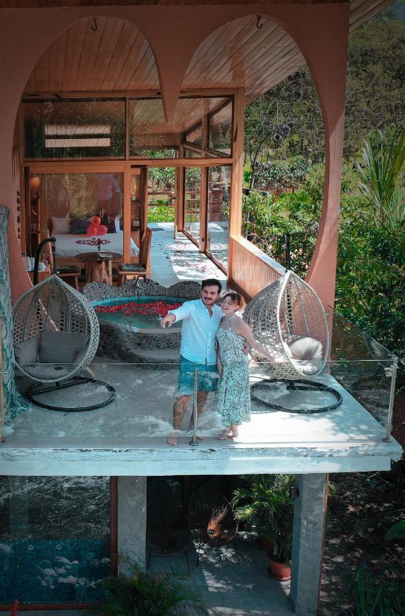Saguamby Mindo Lodge エクステリア 写真